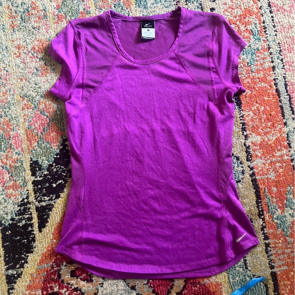 Nike Women's Size Small Purple Athletic Jersey Dri-Fit Top Stretch Logo